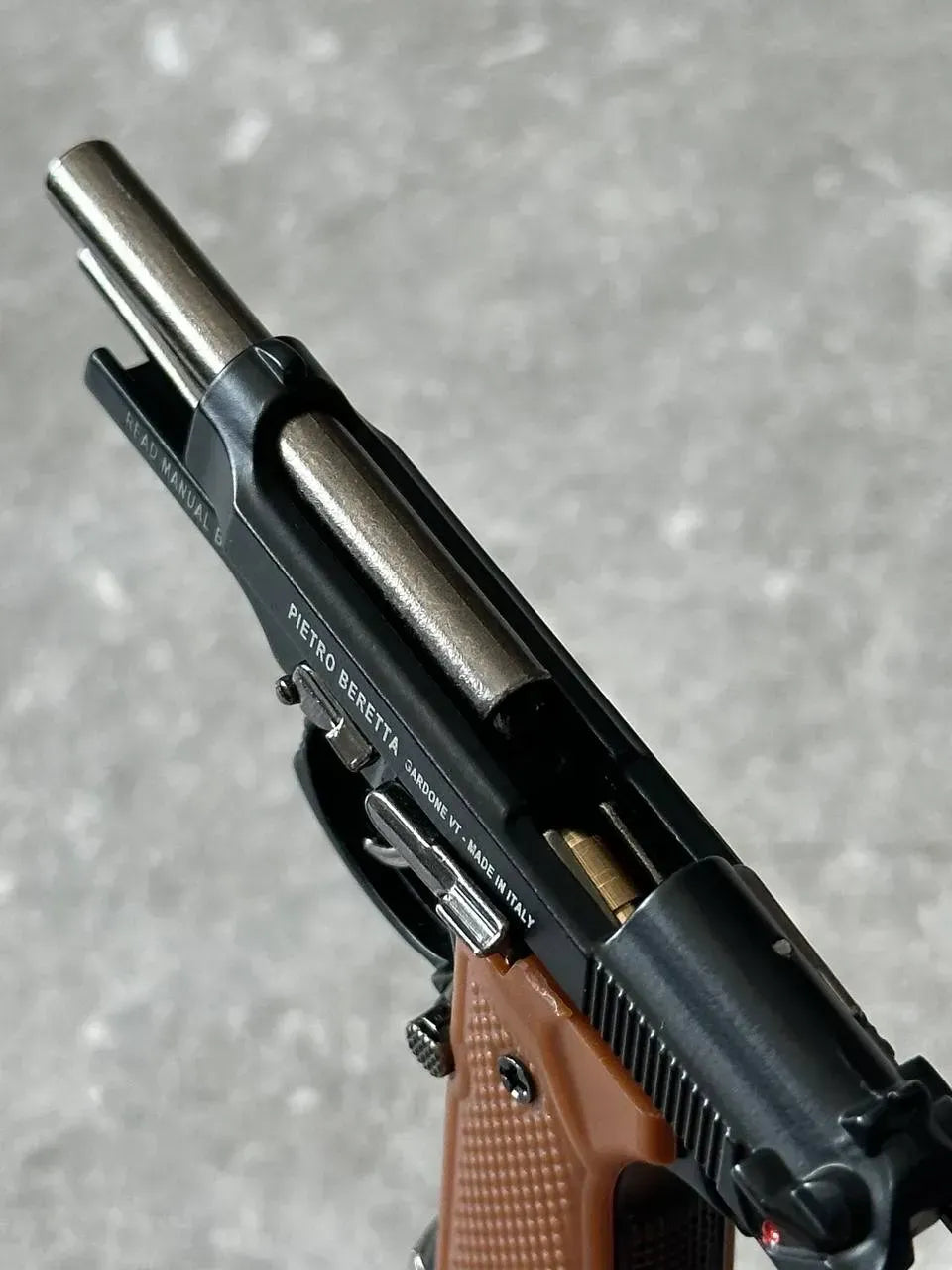 Beretta M92A1 Detachable Keychain - TRIUMPH BASTION