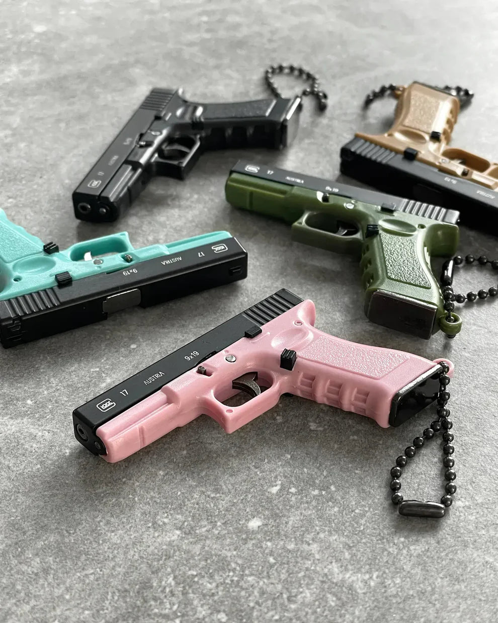 Glock 17 Detachable Keychain - TRIUMPH BASTION