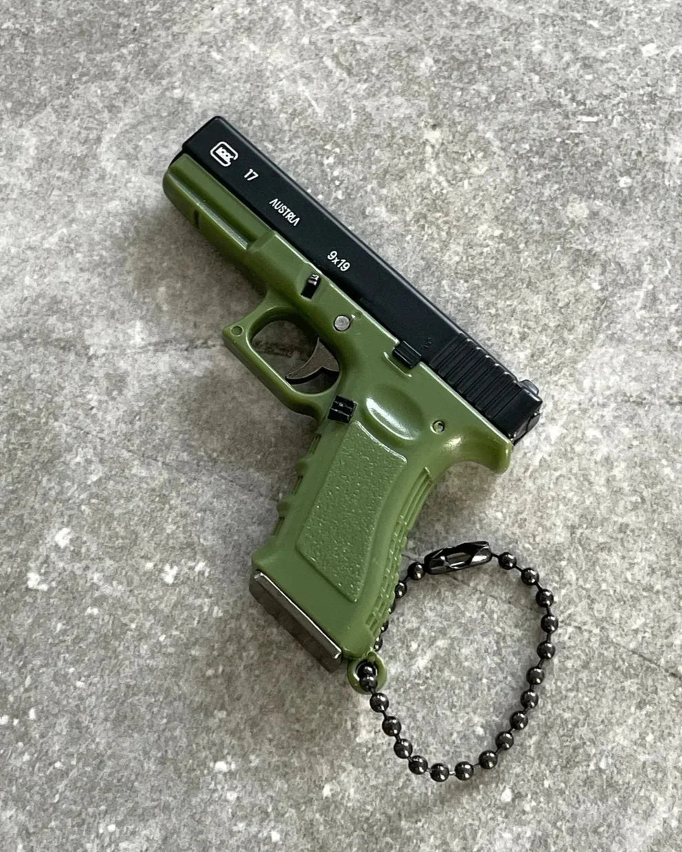 Glock 17 Detachable Keychain - TRIUMPH BASTION