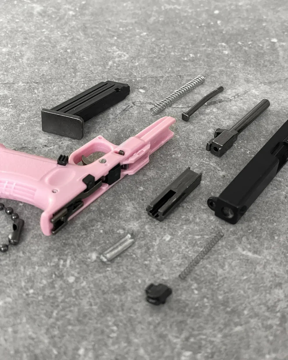Glock 17 Detachable Keychain - TRIUMPH BASTION