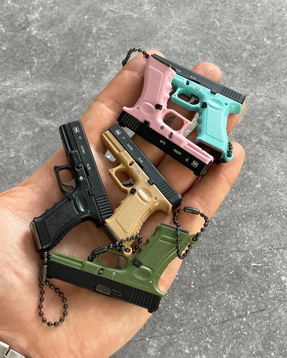 Glock 17 Detachable Keychain - TRIUMPH BASTION
