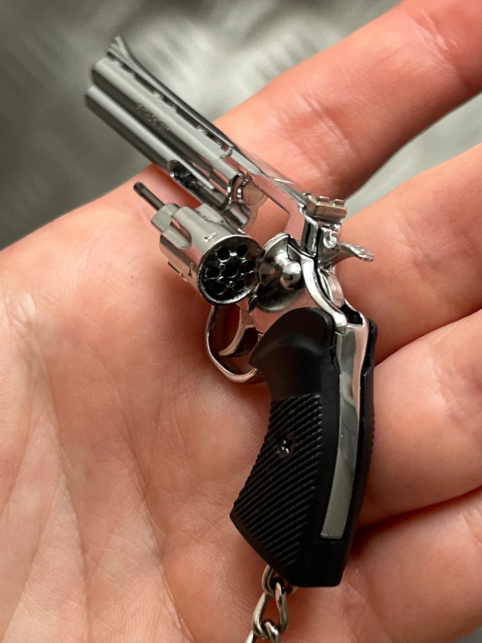 Colt Python 357 Keychain - TRIUMPH BASTION