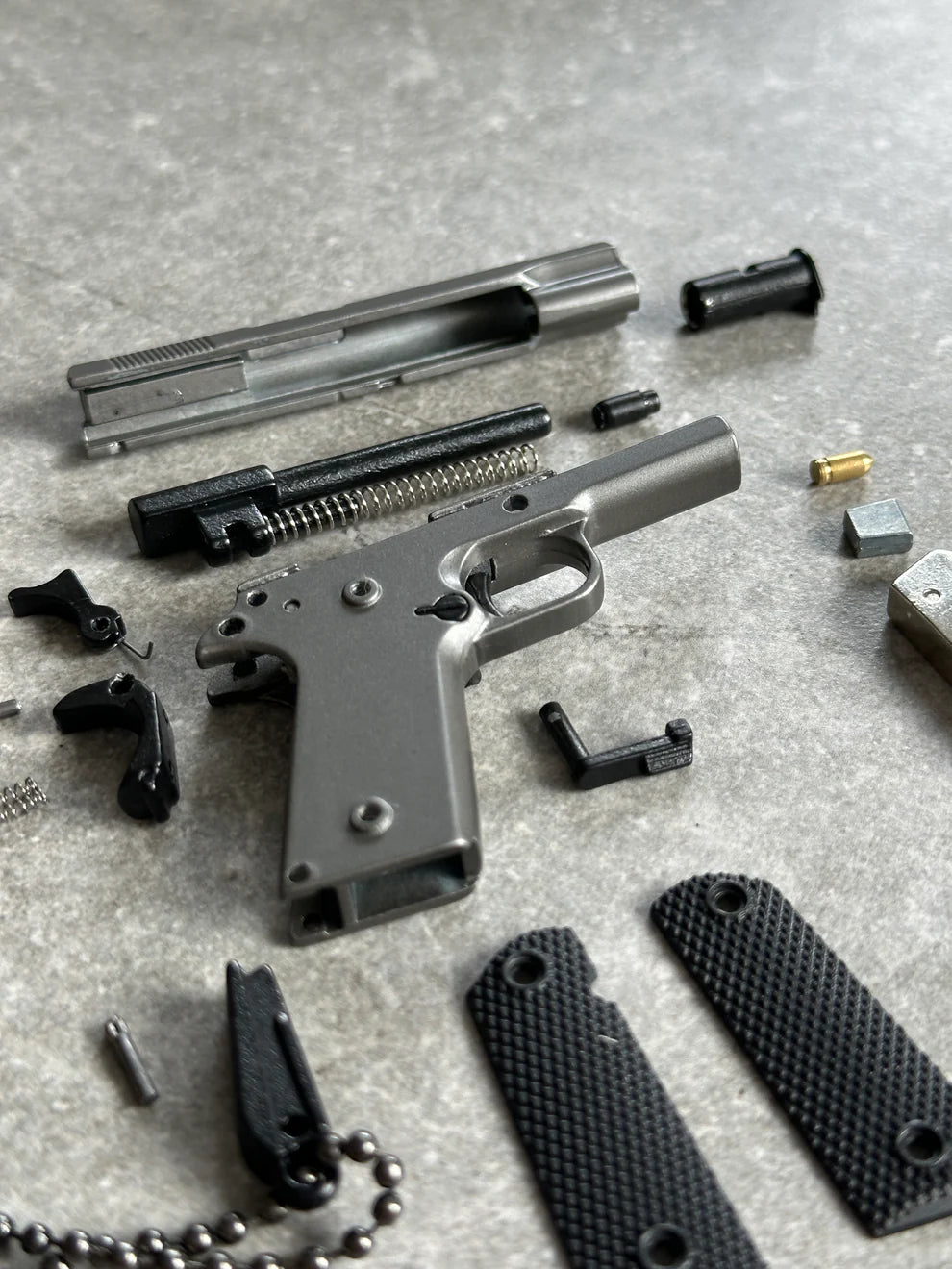 Colt M1911 Detachable Keychain - TRIUMPH BASTION