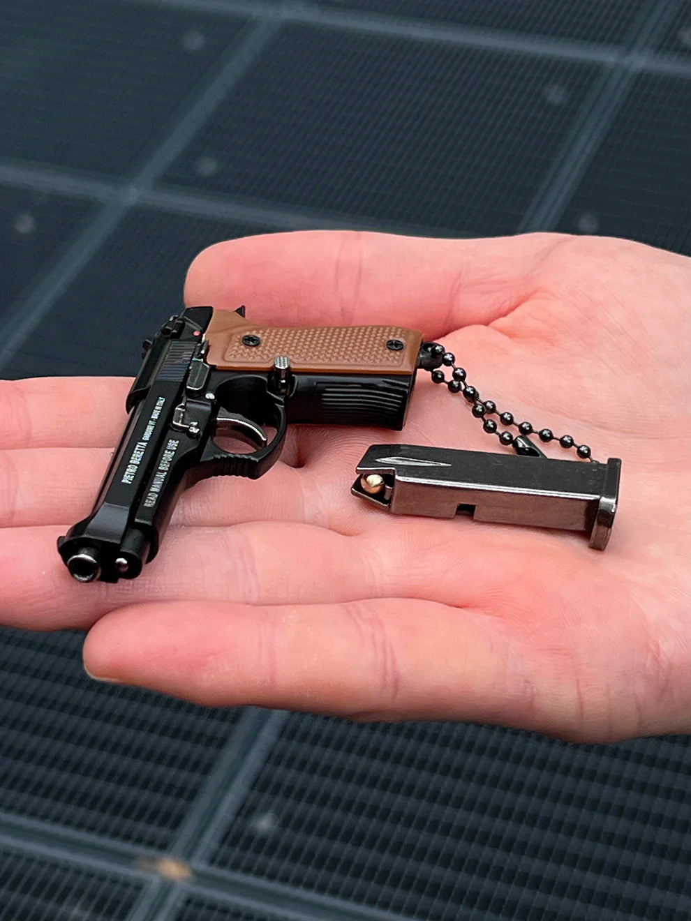 Beretta M92A1 Detachable Keychain - TRIUMPH BASTION