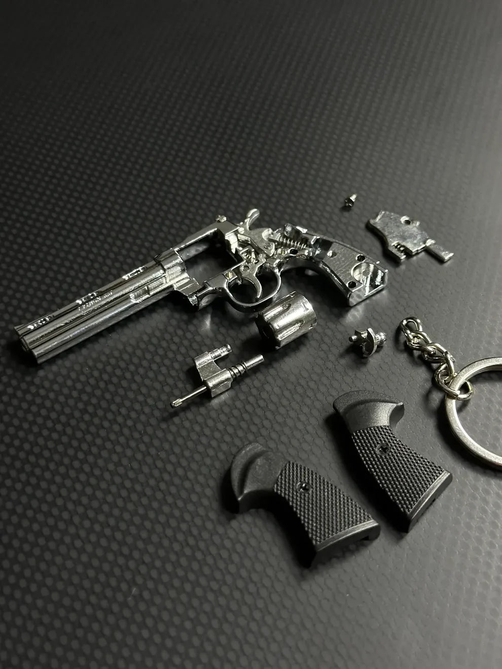 Colt Python 357 Keychain - TRIUMPH BASTION