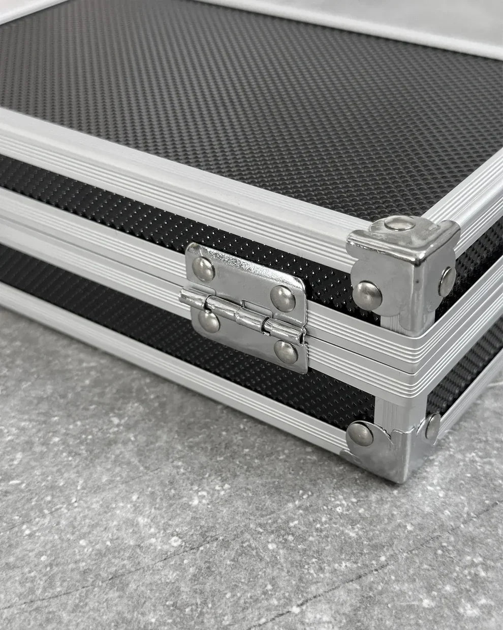 KeyArsenal™ XL Premium Aluminum Display Case - TRIUMPH BASTION