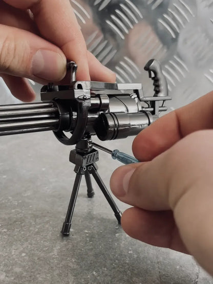 KeyArsenal™ M134-A2 Minigun Desktop Model - TRIUMPH BASTION