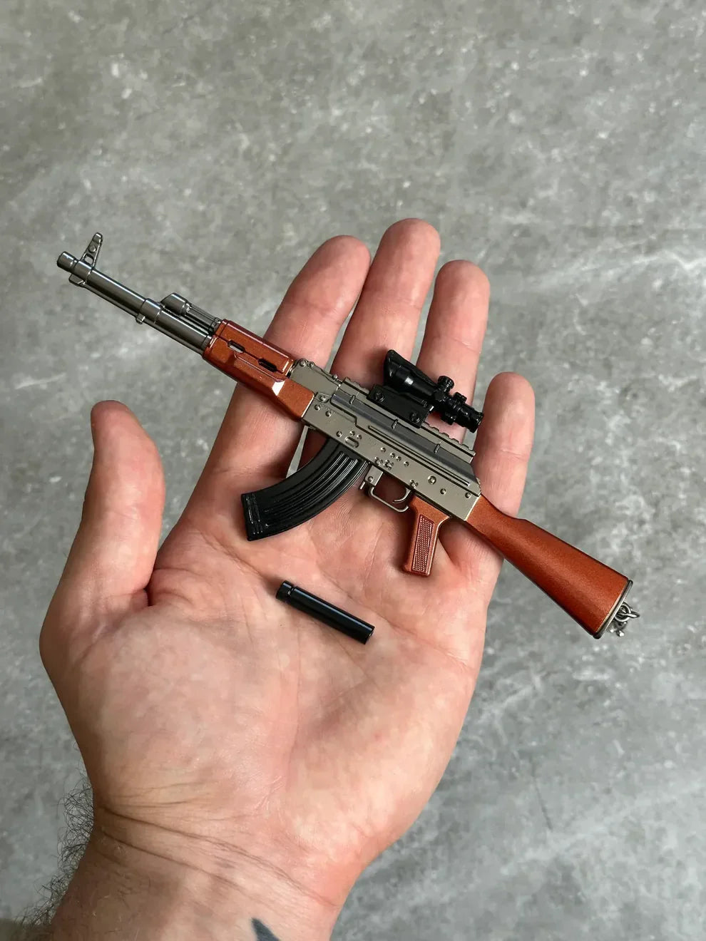 AK-47 Detachable Keychain - TRIUMPH BASTION
